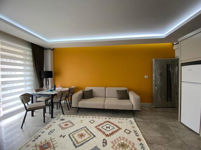 REMAX MODEL DEN ASMALIEVLER TERRACE SİTESİNDE KİRACILI SATILIK 2+1 EŞYALI DAİRE