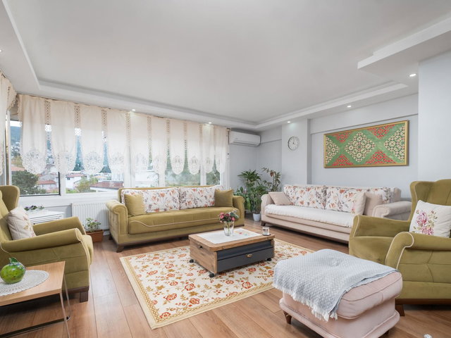 REMAX ADVANTAGE'DEN HEYKEL ERKEK LİSESİ YANI 2+1 SATILIK DAİRE