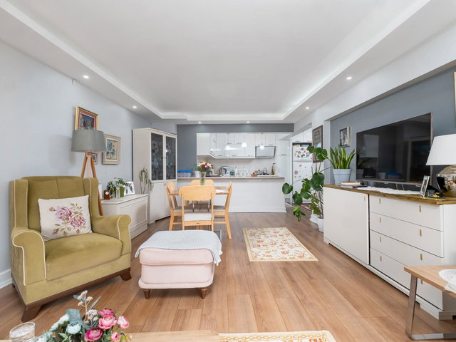 REMAX ADVANTAGE'DEN HEYKEL ERKEK LİSESİ YANI 2+1 SATILIK DAİRE