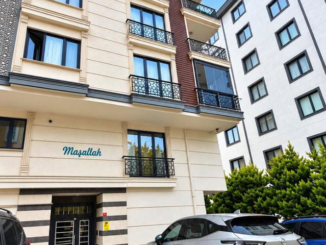 REMAX MİHRİBAN ÇETİNOĞLU ALEMDAĞ'DA SATILIK TERS DUBLEX 2+1