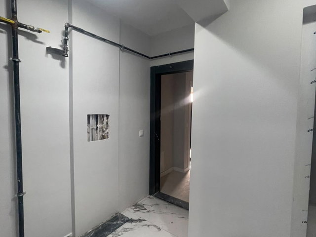 BAHÇELİEVLER'DE BUTİK SİTEDE SIFIR 2+1 DAİRE- PARK MANZARALI