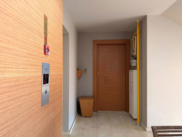 REMAX PALM'DEN FUATMOREL MAH. LEMONTRİ SİT.'DE PRESTİJLİ 4+1