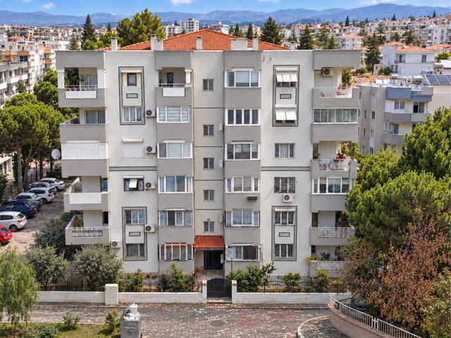 MERKEZİ KONUMDA, METROYA YAKIN, ÜÇ CEPHELİ, OTOPARKLI, 3+1 DAİRE