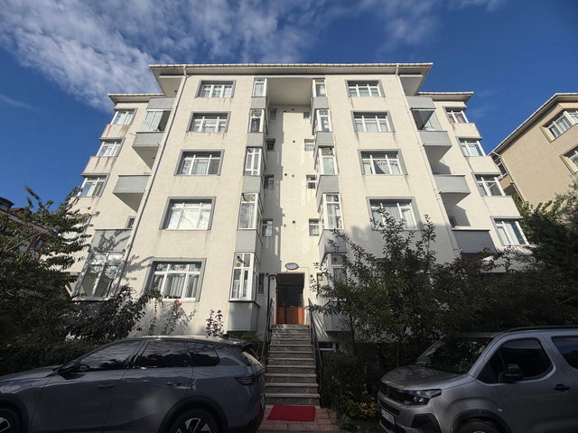 ÇEKMEKÖY GÜVEN 89 SİTESİNDE-İÇİ TAMAMEN YENİLENMİŞ 85 M2 2+1
