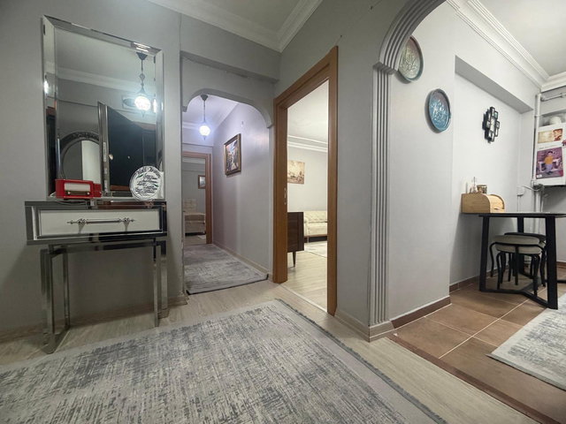 ÇEKMEKÖY GÜVEN 89 SİTESİNDE-İÇİ TAMAMEN YENİLENMİŞ 85 M2 2+1