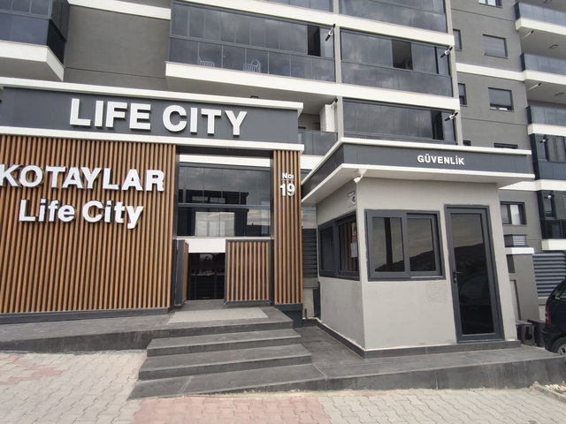 ULUKENT KENT 2 DE KOTAYLAR LİFE CİTY'DE SATILIK SIFIR 2+1 DAİRE