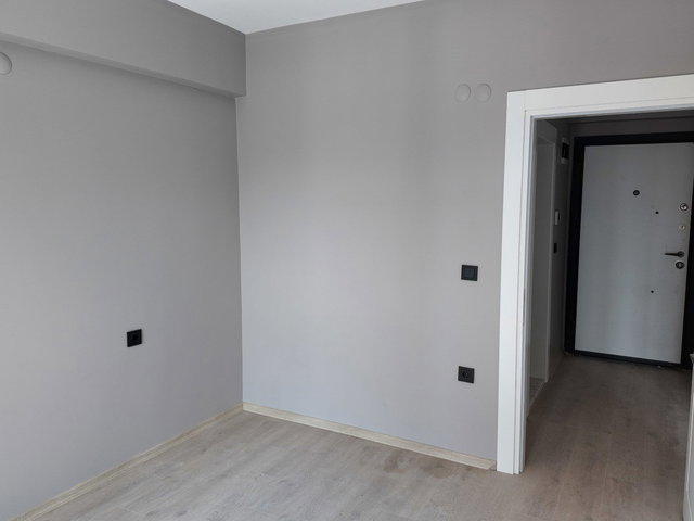 CUMHURİYET MAHALLESİ'NDE ANAYOLA CEPHE | SATILIK SIFIR 1+1 DAİRE
