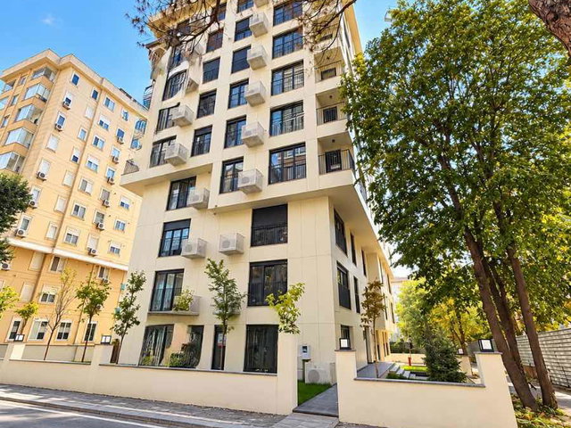FENERYOLUN'DA CADDEYE 2. BİNA MODERN MİMARİ İLE YAPILMIŞ 60 M2 NET FIRSAT SATILIK  2+1 DAİRE