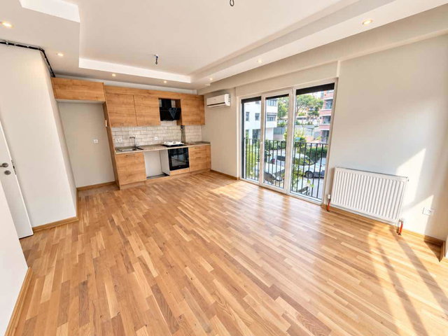 FENERYOLUN'DA CADDEYE 2. BİNA MODERN MİMARİ İLE YAPILMIŞ 60 M2 NET FIRSAT SATILIK  2+1 DAİRE