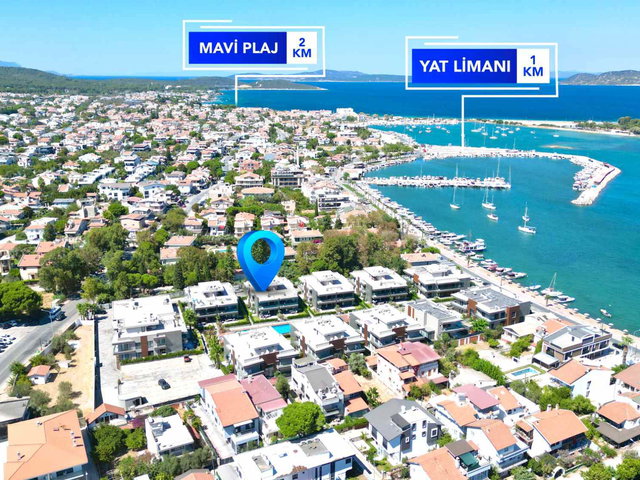 ÇEŞMEALTINDA DENIZE SIFIR SITE  3+1  TERASLI DAIRE