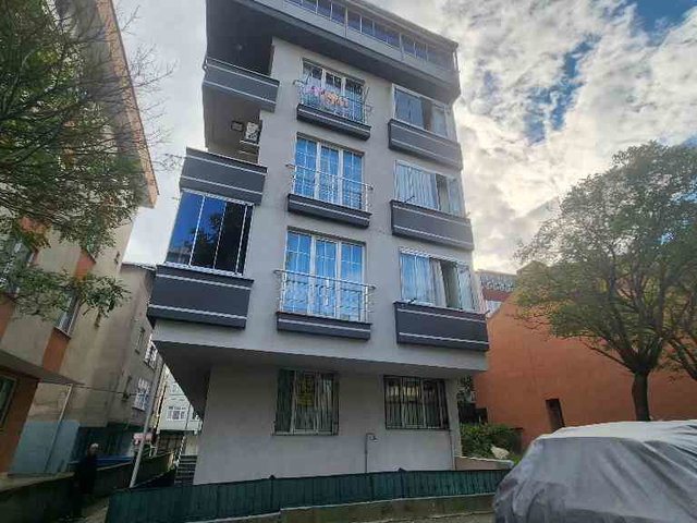 NEBAHAT ÇELİK'TEN SATILIK 5+2 AYRI GİRİŞLİ DUBLEKS DAİRE