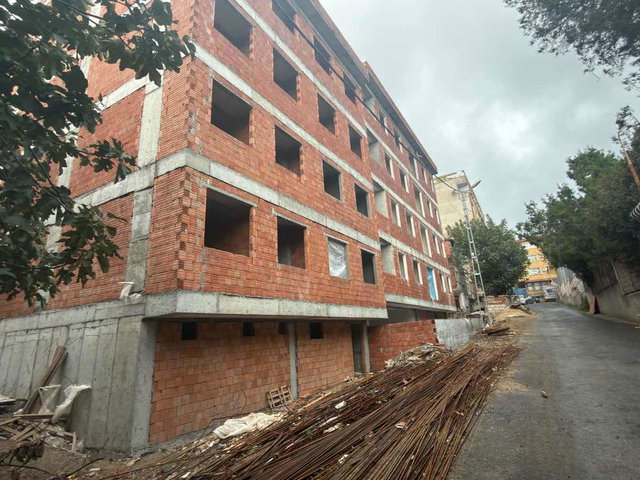 HALKALI ZEYNEBİYE'DE 2+1 SATILIK DAİRE