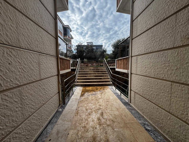 AYVALIK ALİ ÇETİNKAYA’DA DENİZ MANZARALI 1+1 KİRALIK DAİRE