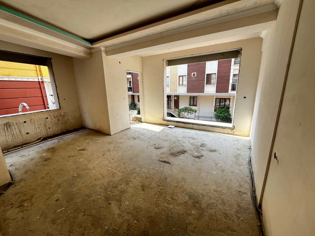 PENDİK AYDINLI YOLU CADDESİNDE SATILIK 3+1 DAİRE