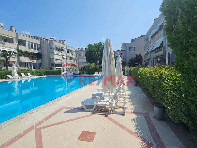 MALTEPE YALI MAHALLESİ KASTEL DRAGOS SAHIL SITESINDE SATILIK 3+1 DAIRE