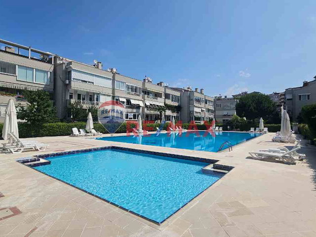 MALTEPE YALI MAHALLESİ KASTEL DRAGOS SAHIL SITESINDE SATILIK 3+1 DAIRE