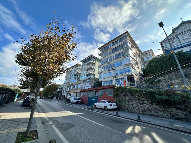 ÜSKÜDAR PAŞALİMANI CADDESİ 3+1 120M2 SATILIK DENİZ MANZARALI GİRİŞ KAT DAİRE