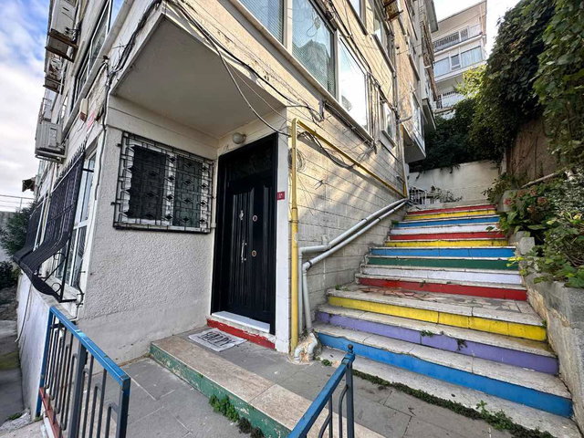 ÜSKÜDAR PAŞALİMANI CADDESİ 3+1 120M2 SATILIK DENİZ MANZARALI GİRİŞ KAT DAİRE