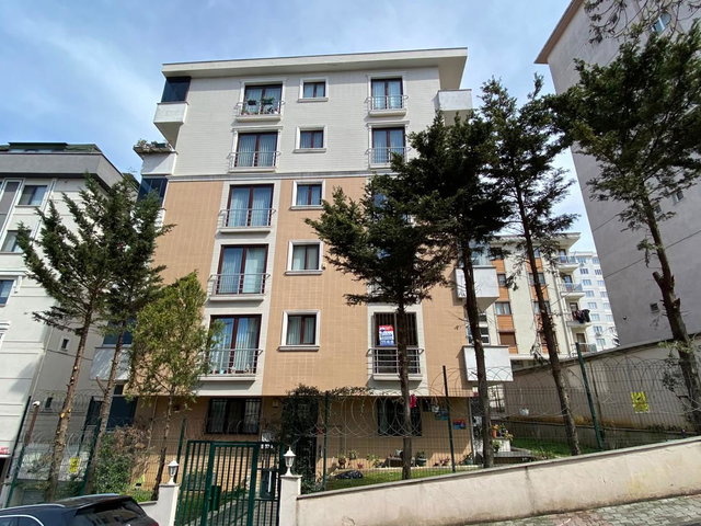 ATAŞEHIR HASTANELER BÖLGESI BOŞ 3+1 SATILIK DAIRE