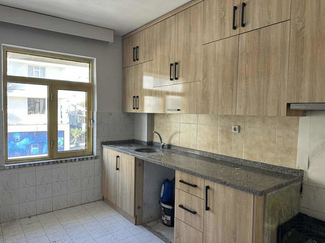 AŞAĞI PAZARCI MAHALLESİNDE SATILIK 2+1 ARAKAT DAİRE