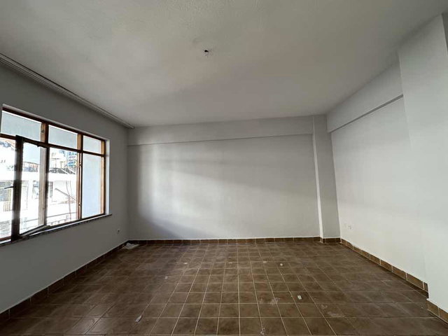 AŞAĞI PAZARCI MAHALLESİNDE SATILIK 2+1 ARAKAT DAİRE