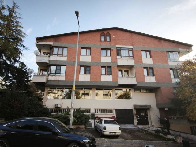 AŞAĞI ÖVEÇLERDE, 1330.CADDEDE, MERKEZİ KONUMDA 2+1 FIRSAT DAİRE