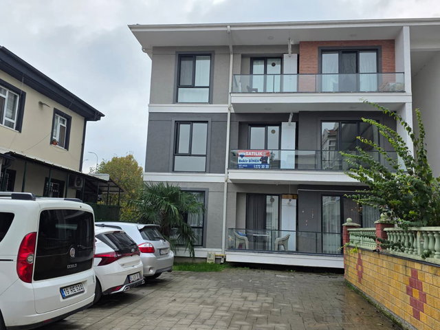 ADAPAZARI ÇARŞI MERKEZİNDE, YERDEN ISITMALI SATILIK 2+1!