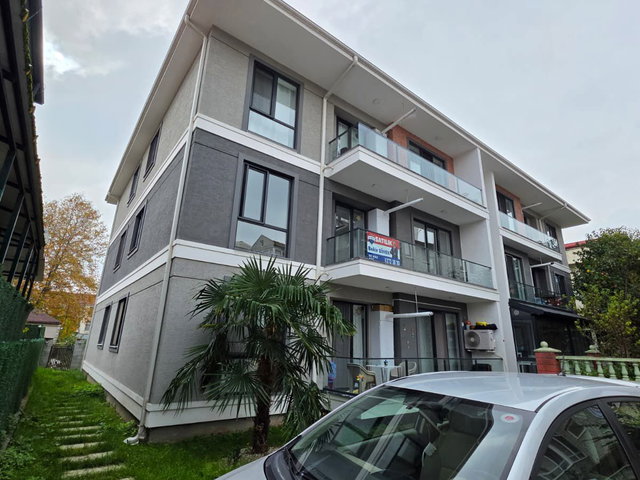 ADAPAZARI ÇARŞI MERKEZİNDE, YERDEN ISITMALI SATILIK 2+1!