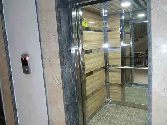 ADAPAZARI’NDA SİTE İÇİNDE 3+1 | 125 M² BRÜT | EN ÜST KAT (5/5) | BALKONLU