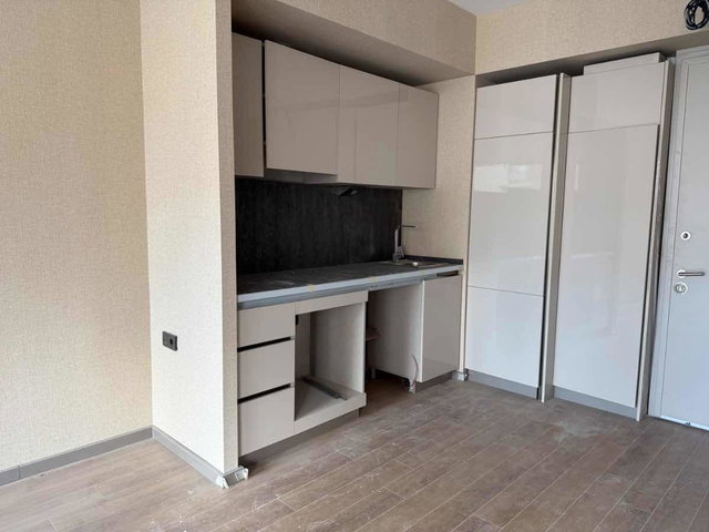 SAHRAYICEDİD ALTOWER RESİDENCE'DA ARAKAT BOŞ SATILIK 1+1 DAİRE