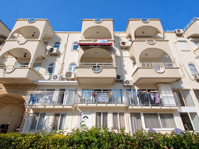 KEMER KERVANSARAY SİTESİNDE SATILIK 4+1 DUBLEKS