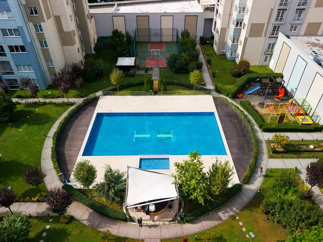ÇEKMEKÖY TAŞDELEN IVORY SİTESİ KONFORLU VE FERAH 1+1