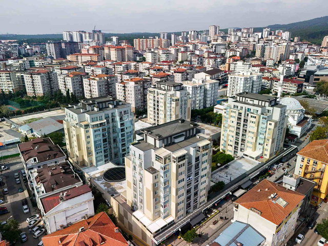 ÇEKMEKÖY TAŞDELEN IVORY SİTESİ KONFORLU VE FERAH 1+1