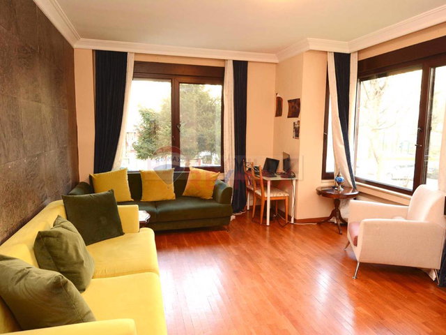 BAĞDAT CD. VE CEMİL TOPUZLU CD. ARASINDA, KULLANIŞLI YÜKSEK GİRİŞ