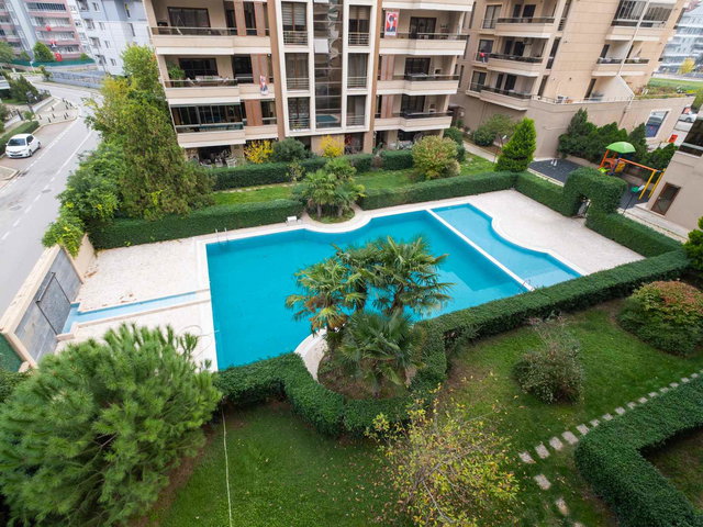 REMAX ADVANTAGE'DEN 29 EKİM KUMOVA KUZEYDE 3+1 KİRALIK DAİRE
