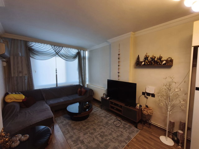 REMAX TOROS'TAN MEZİTLİ'DE DENİZE SIFIR MUHTEŞEM KONUMDA 1+1