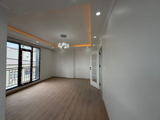 ARNAVUTKÖY MUSTAFA KEMAL PAŞA 2+1 SATILIK DAİRE