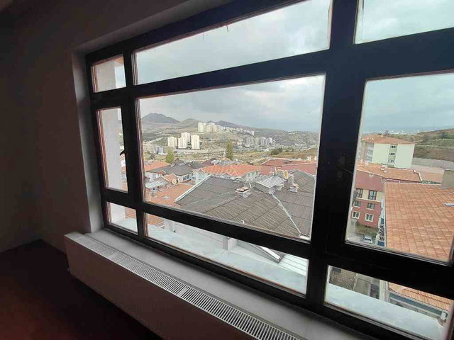 ANKARA MAMAK’TA GÜNEY CEPHELİ 5+1 | 150 M² NET | 3. KAT | BOŞ, EŞYASIZ KİRALIK DAİRE