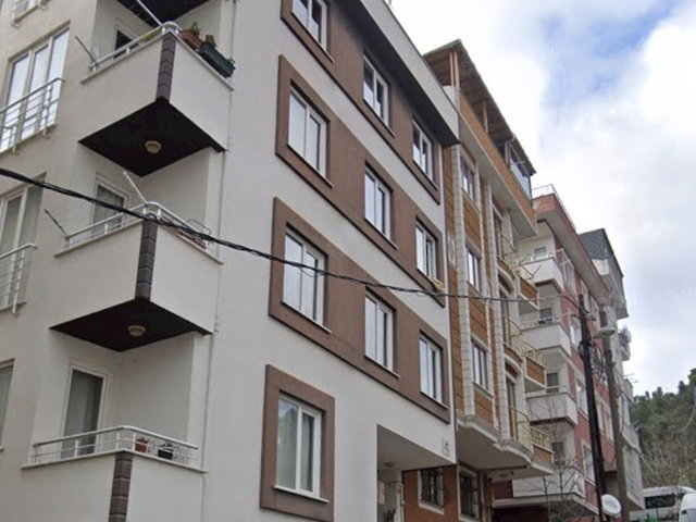 MERKEZ MAHALLESI ÜSKÜDAR CADDESI DOĞA KOLEJININ YANINDA ARA KAT 2 + 1 KIRALIK DAIRE