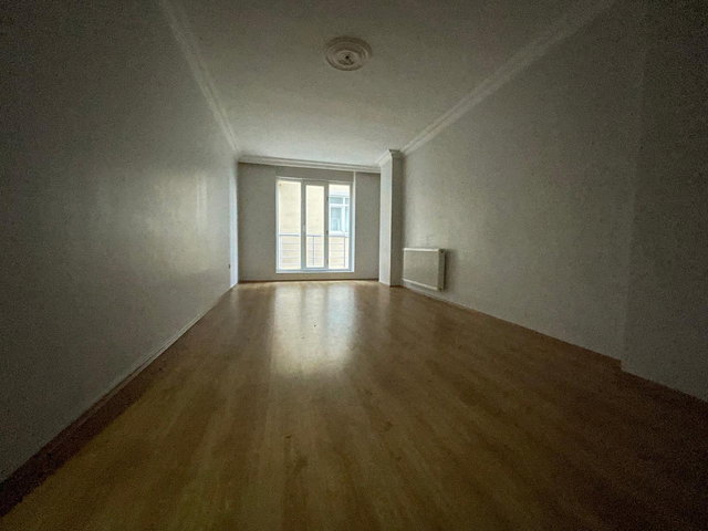 MERKEZ MAHALLESI ÜSKÜDAR CADDESI DOĞA KOLEJININ YANINDA ARA KAT 2 + 1 KIRALIK DAIRE