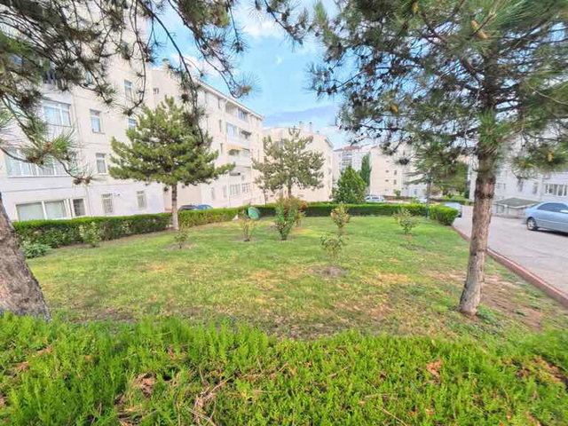 ANKARA YENİMAHALLE’DE SİTE İÇİNDE 2+1 | YÜKSEK GİRİŞ | BALKONLU | MERKEZİ ISITMALI