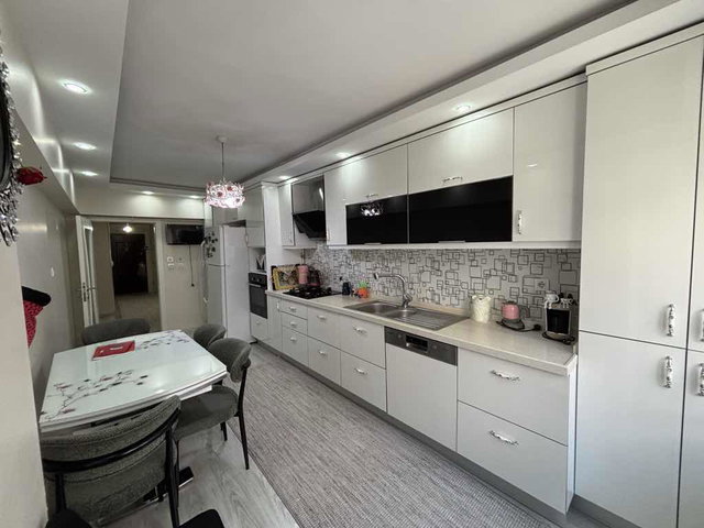 ETİMESGUT’TA 170 M² BRÜT 4+1 | 2. KAT | 2 BANYO 3 WC | BALKONLU GENİŞ DAİRE