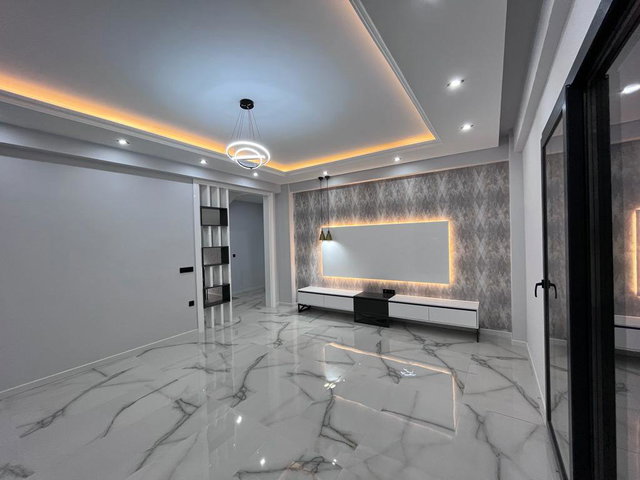 REMAX MODEL DEN TÜİK BİNASINA YAKIN 370M² 10+1 SATILIK VİLLA