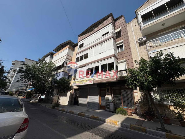 BALÇOVA IKIZTEPE ÜÇKUYULAR PAZAR YERI YANI KOMBILI 3+1 SATILIK DAIRE