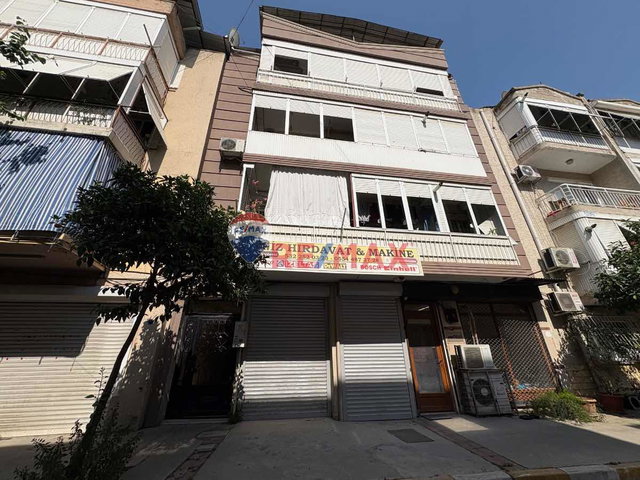 BALÇOVA IKIZTEPE ÜÇKUYULAR PAZAR YERI YANI KOMBILI 3+1 SATILIK DAIRE