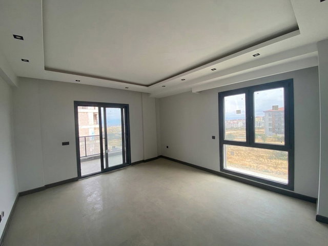 REMAX MODEL DEN ŞEHİR HASTANESİNE YAKIN 3+1 SIFIR SATILIK DAİRE