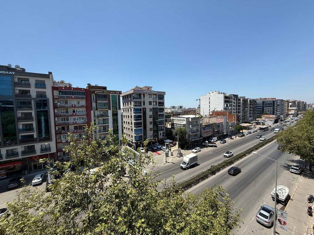 218 KARŞIYAKA ANADOLU CADDESİ ÜZERİNDE 3+1 DUBLEX KİRALIK DAİRE