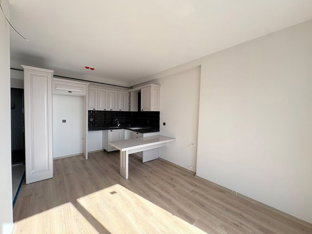 REMAX RİNA'DAN DENİZE YÜRÜME MESAFESİNDE 1+1 SIFIR DAİRE