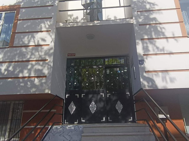REMAX DEĞİŞİM DOĞU KENT SARAY EVLERİ’NDE 3+1 | 145 M² NET | 3 CEPHE | KREDİYE UYGUN
