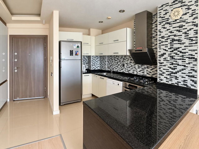 HAVUZ, GÜVENLİK, K.OTOPARK, LÜKS REZİDANSTA SATILIK ARA KAT 1+1 DAİRE